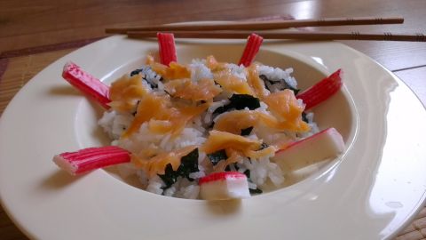 суши салата с нори